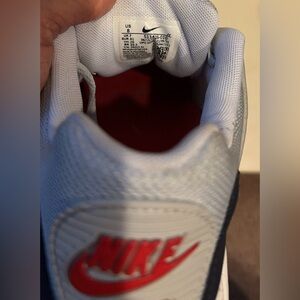 Women’s Nike shoes size 8